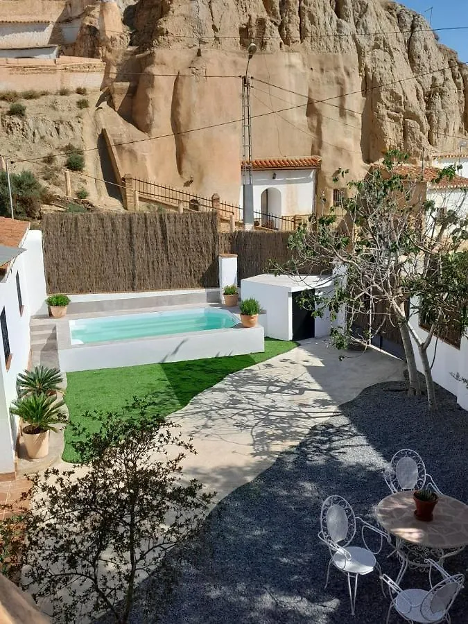 Cueva De La Higuera Villa Guadix 0*,